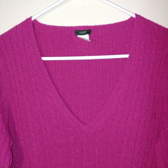 J.Crew Cashmere Wool Blend Cable Knit V-Neck Sweater Size M Fuchsia Pink - Picture 3 of 7